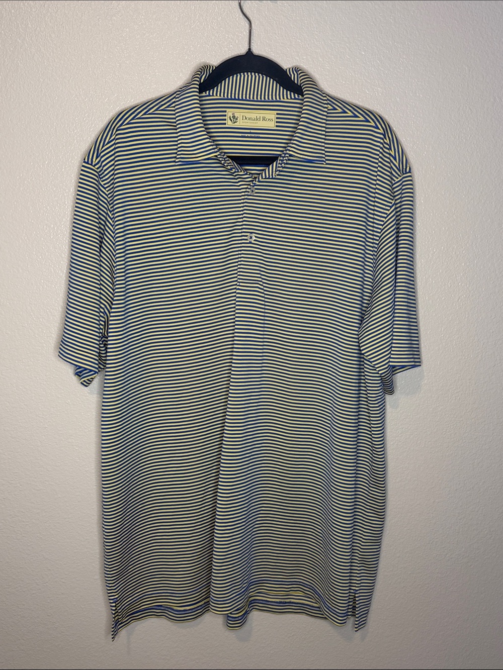 Donald Ross Men's Navy & Yellow Striped Polo Shirt size large (bin13)